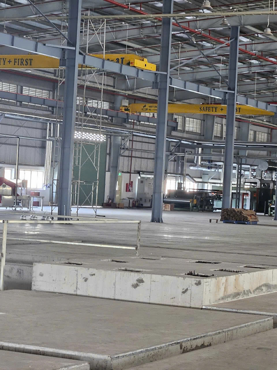 Bính Vân đơn vị thu mua đồ cũ xác nhà xưởng uy tín
